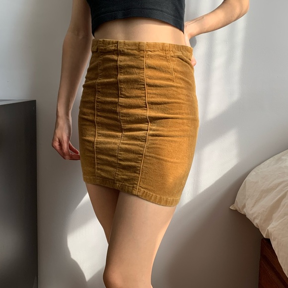 Brandy Melville Skirt - Picture 3 of 7